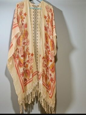 Woven Heart Boho Floral Crochet Fringe Kimono